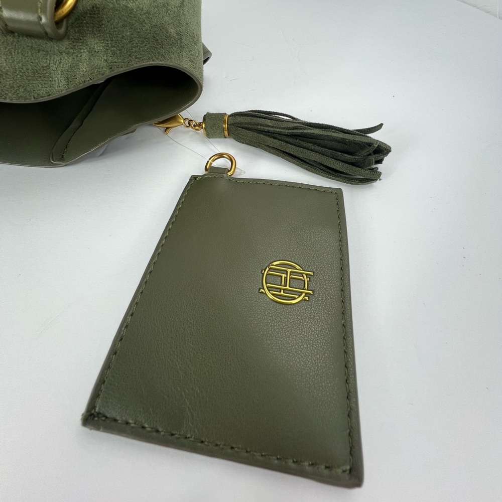 HOUSE OF HARLOW 1960 LUX TOTE, FAUX SUEDE OLIVE GREEN COLOR WITH A BACK POCKET - Picture 11 of 17